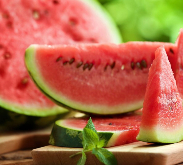  Amazing Health Benefits of Eating Watermelon